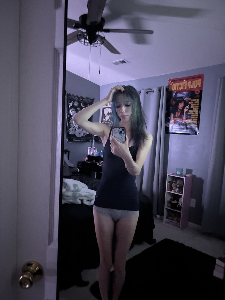 h_paige28's tweet photo. 3am nights 🥹

#alt #skinny #swag https://t.co/1QbUsKBuFr