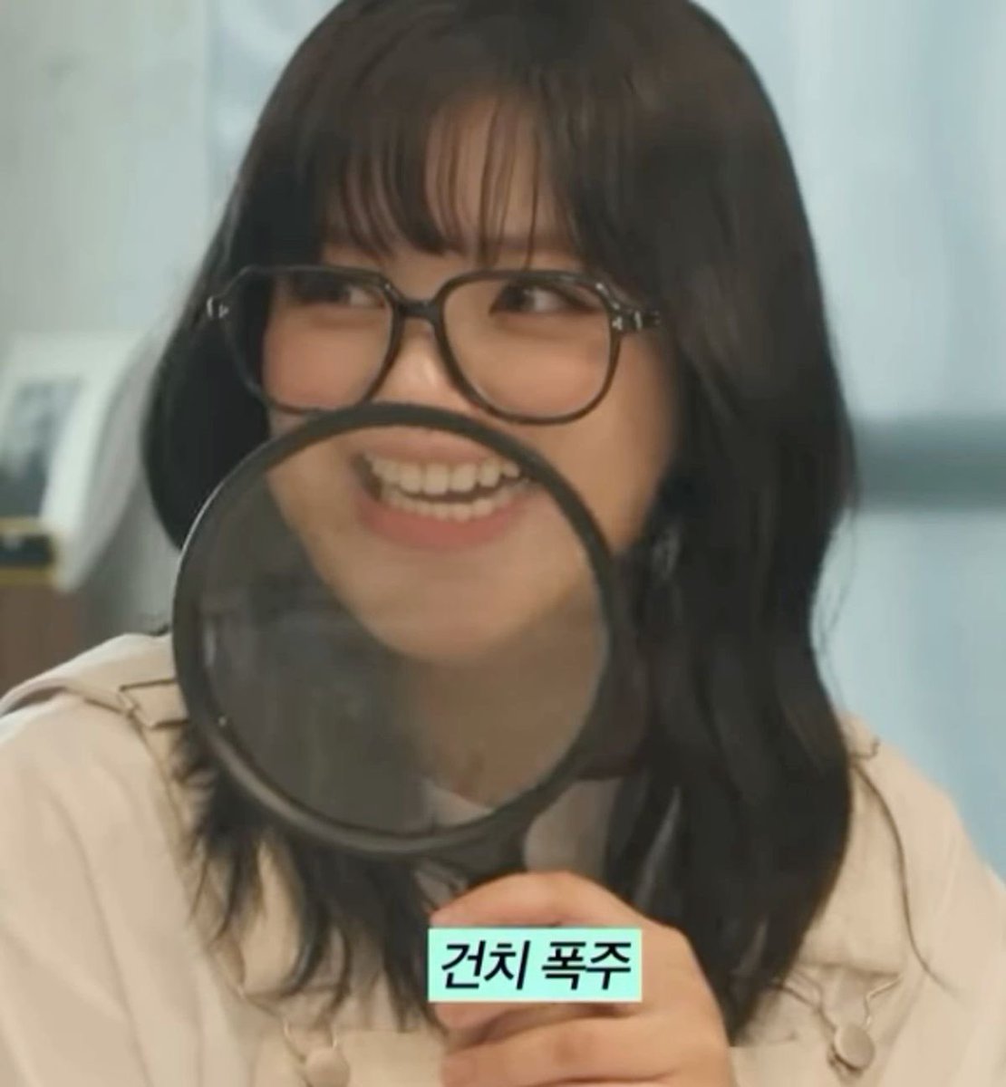 dahmoswife's tweet photo. i miss my best friend so much inspector jeongyeon please come home https://t.co/VC2KFNny47