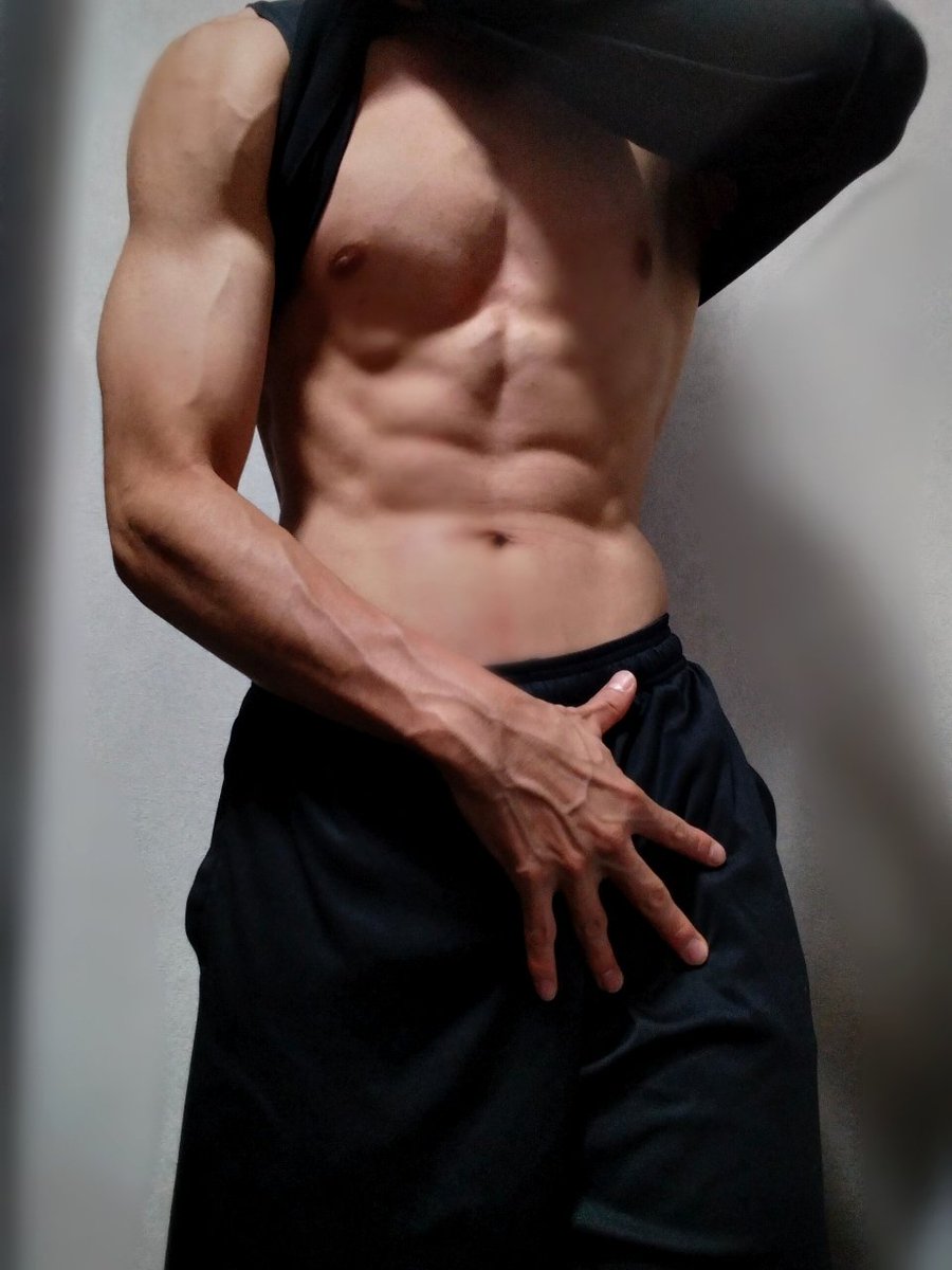 takosukemuscle's tweet photo. 筋肉だけじゃなくて仕事も頑張ります🔥 https://t.co/kX5PpGh9ua