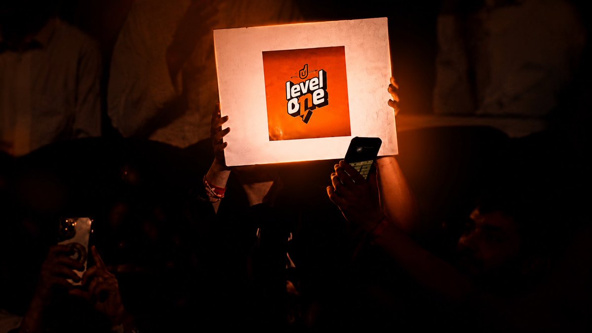 LvL1Updates's tweet photo. شعار واحد… وقلب واحد🧡
#StayOne https://t.co/6jTz8hc3bz