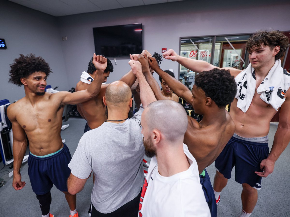 OleMissMBB's tweet photo. Set the tone 🗣️ https://t.co/iiCDyr0YSS