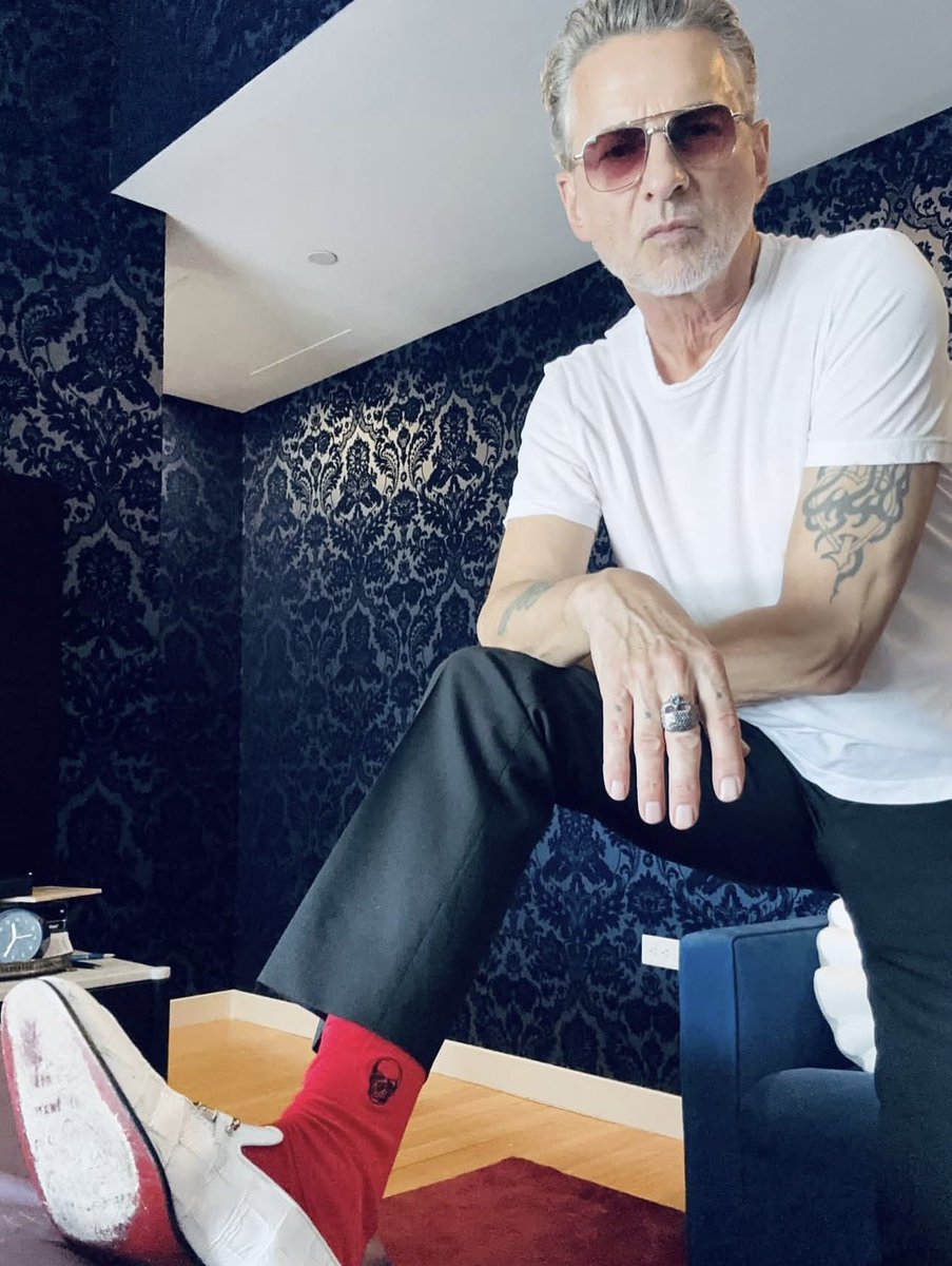 Ultra_Depeche's tweet photo. Dave Gahan 🔥 
#DepecheMode https://t.co/5b0iCo4SMU