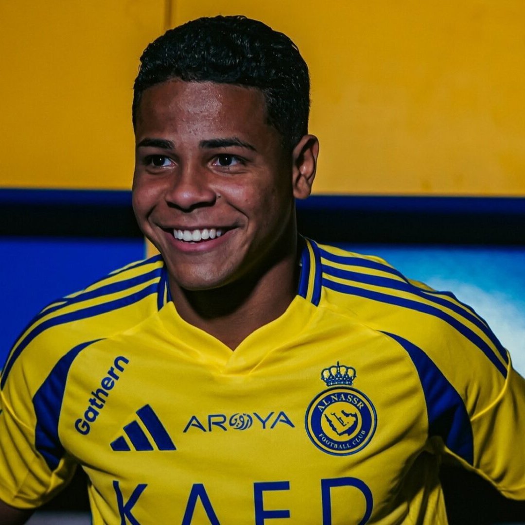 NacaoAzulNews's tweet photo. 🚨| Diante das graves lesões de Pec e Sinisterra, o Cruzeiro decidiu ir ao mercado para buscar reposições imediatas.

O clube deve retomar conversas com o atacante Wesley ou buscar outro nome para suprir as ausências no setor ofensivo.

📰 @samuelvenancio https://t.co/0Ifs1y0521