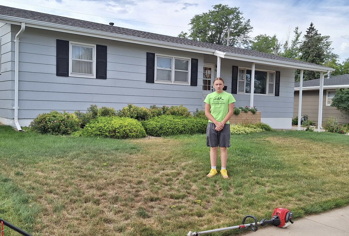 iamrodneysmith's tweet photo. Elam from Rapid City, South Dakota is back at it, continuing to make a difference one lawn at a time. With 38 lawns now completed as part of The 50 Yard Challenge, he’s getting closer and closer to that incredible milestone of 50! Way to go, Elam! Keep up the outstanding work, we’re cheering you on all the way to the finish line!