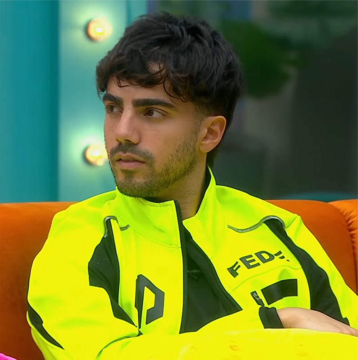 vigloni's tweet photo. qué guapo 🫪🌳
#LaCasaDeLosFamososMX https://t.co/Uzod7tJIfY