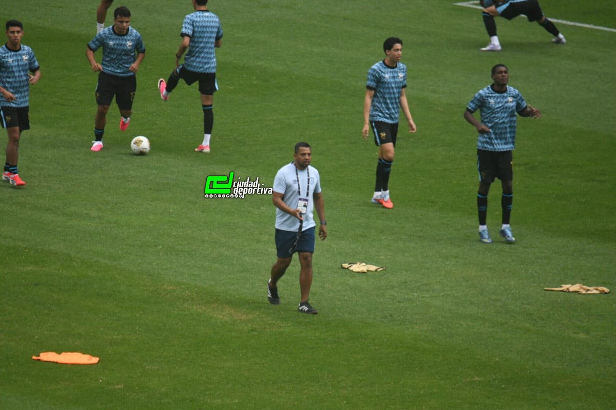 CdDeportiva_gt's tweet photo. ¡🔥🇬🇹  YA CALIENTA LA SELE SUB-20 EN PUEBLA🏆! 

▶️ Premindial de CONCACAF
🗓️ Lunes 27 de julio 2026
🏟️ Cuauhtémoc
📍 Puebla, México 🇲🇽 

Antigua y Barbuda 🇦🇬 🆚️ 🇬🇹 Guatemala 

#CDGT #VamosGuate https://t.co/Ym3Voof157