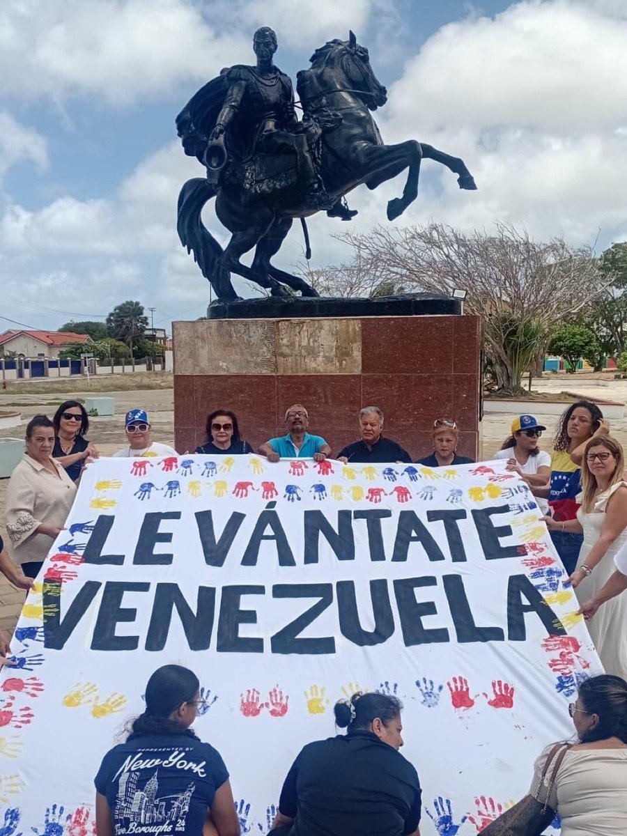 AntonioCanache's tweet photo. #Levantate #Venezuela
ELIMINAR AL RÉGIMEN ES LA DETERMINACIÓN DEL PUEBLO VENEZOLANO A SER LIBRE, ARRIESGARAN TODO PORQUE LO HAN PERDIDO TODO
El Régimen Cae 🇻🇪 @StateDept @Southcom @SecRubio @SenRickScott @RepCarlos @MarioDB @c4jimenez @RepMariaSalazar @MariaCorinaYA
@EdmundoGU https://t.co/z1hc3O6WG8