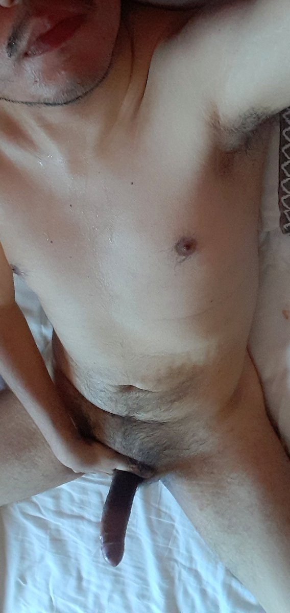 lale_801's tweet photo. Aquí, caliente tras terminar de entrenar 🥵🔥 https://t.co/Uc0g0wrRM8