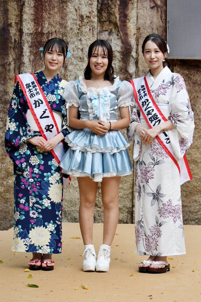 suntohphoto's tweet photo. 2026.07.26
富士中央公園
富士まつり野外ステージ
#まりちゃん

猛烈な雷雨で、残念ながら野外ステージのプログラムは全て中止。
まりちゃんはちょっとだけ撮影できました。

桜木さんは地元ラジオのパーソナリティさんです。

#かぐや姫クイーン #星野佳音
#かぐや姫 #内田愛美
#Radiof #桜木美緒 https://t.co/DhfrosclC2