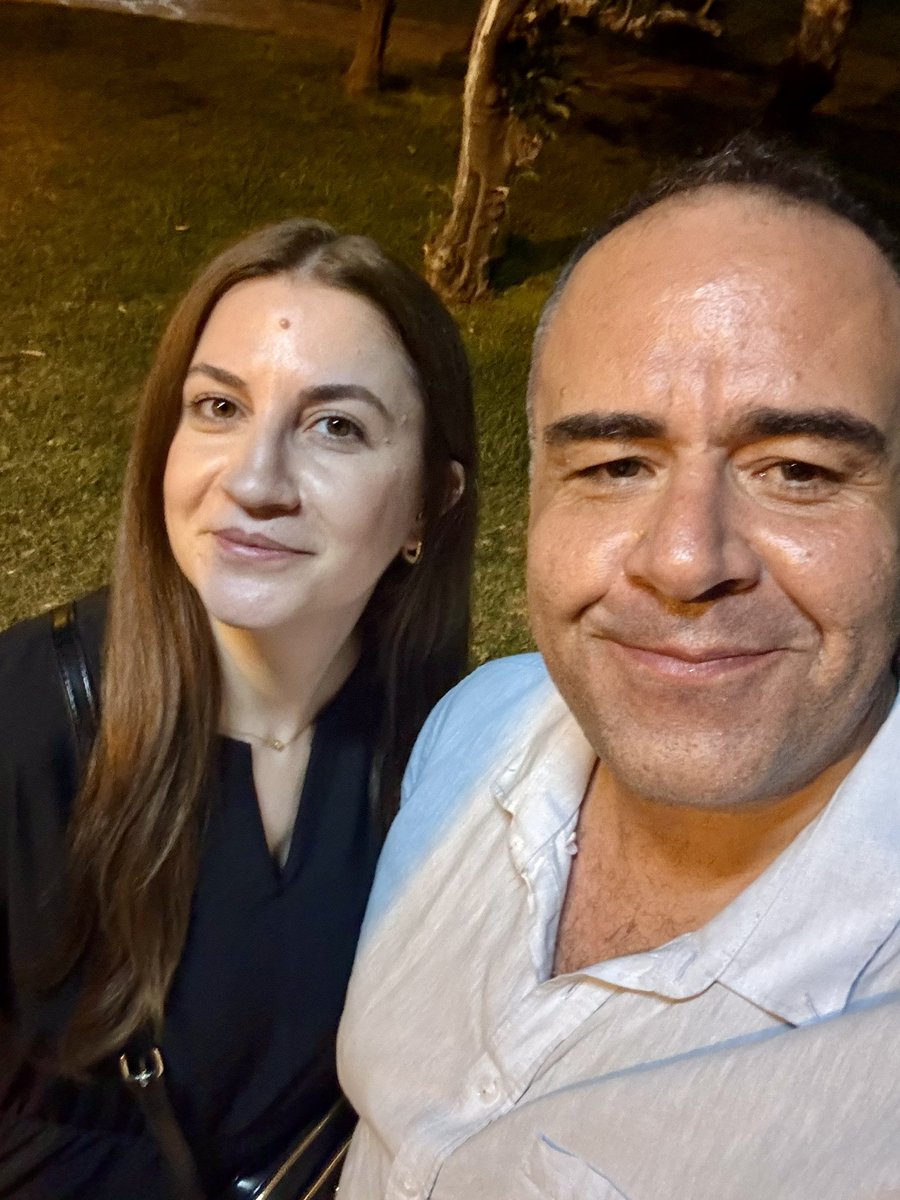TansuTrk2's tweet photo. Antalya ofisimiz artık afetlerde koordinasyon ve destek süreçlerine de katkı sağlayacak.Yaklaşık 3 yıldır Eczacılar Vakfı Afet Destek Ekibi’nin saha dışı koordinasyonunu özveriyle yürüten Dilşah’a, tüm ekip arkadaşlarımıza ve gönüllülerimize teşekkür ederiz.
#yollararevanoldum https://t.co/Y0i2vVE3y6