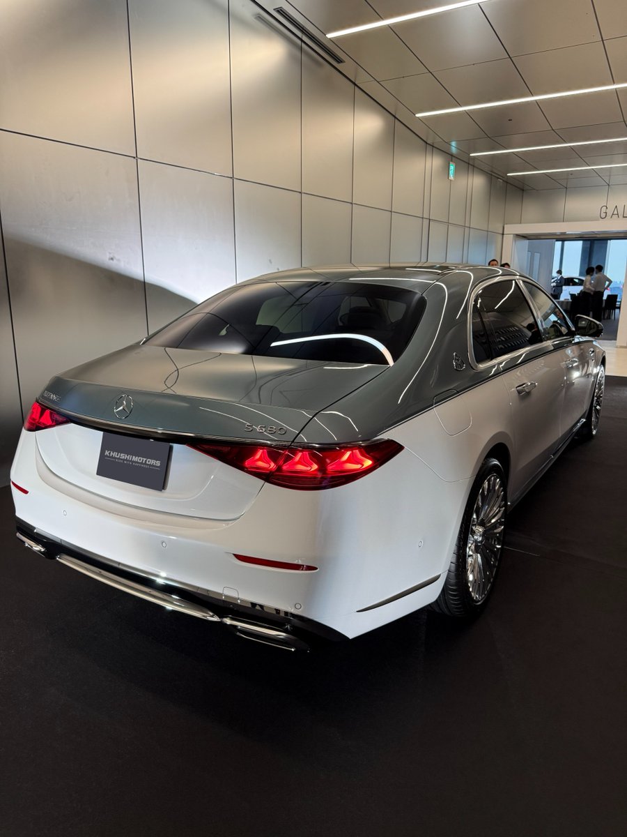 ManZonex's tweet photo. Maybach S680 https://t.co/ugo7pKnlqk