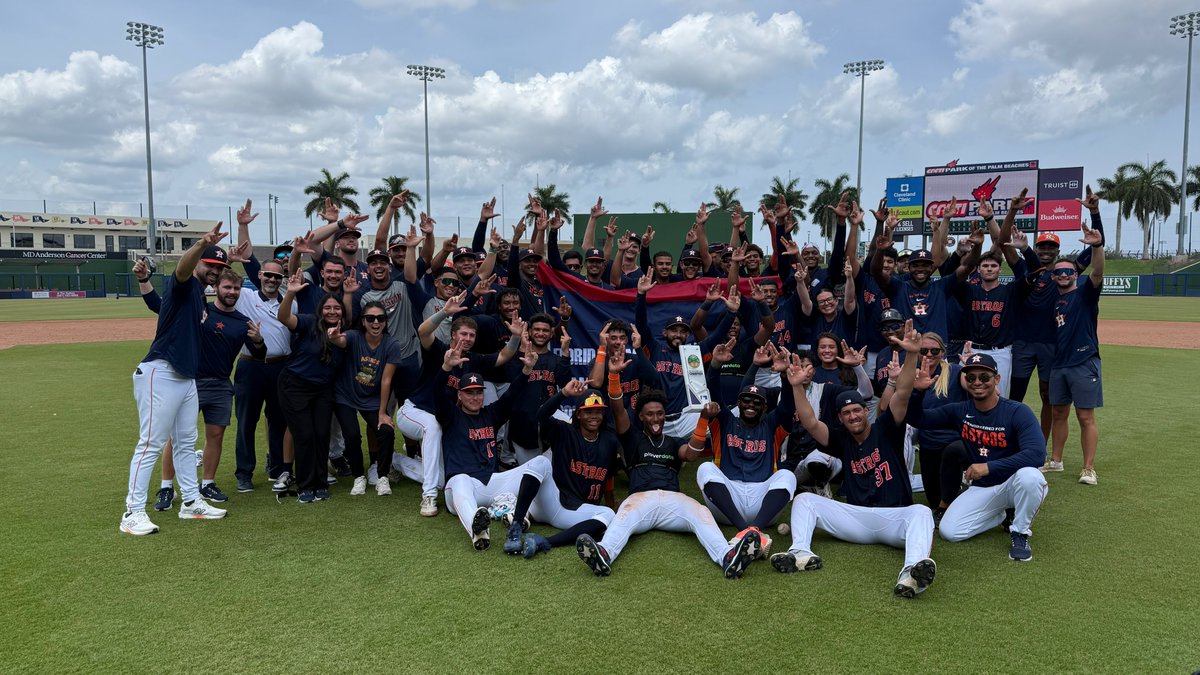 MLBPipeline's tweet photo. ☑️ Best regular-season record 
☑️ Walk-off championship
☑️ Finals sweep

Rookie-level @astros prospects capped a dominant season with a Florida Complex League title: https://t.co/7ivQNqFK9H https://t.co/LGUdjTj23u
