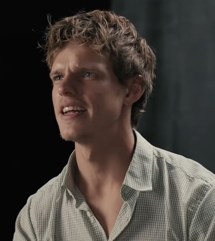 dailyfbennett's tweet photo. is that my handsome, talented, charismatic, intelligent, charming, kind, thoughtful, brilliant, gentle, humble, grounded, passionate, funny, graceful, radiant,confident, warm, delightful,compassionate,respectful,empathetic, inspiring, classy, friendly, noble-hearted finn bennett? https://t.co/OaWyWbIc7i