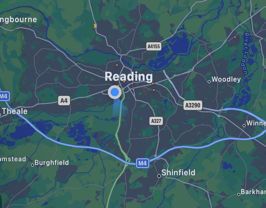 Spiddly's tweet photo. A cloud shaped like Reading, floating over Reading #rdg #rdguk https://t.co/hmFVT9D1Cq
