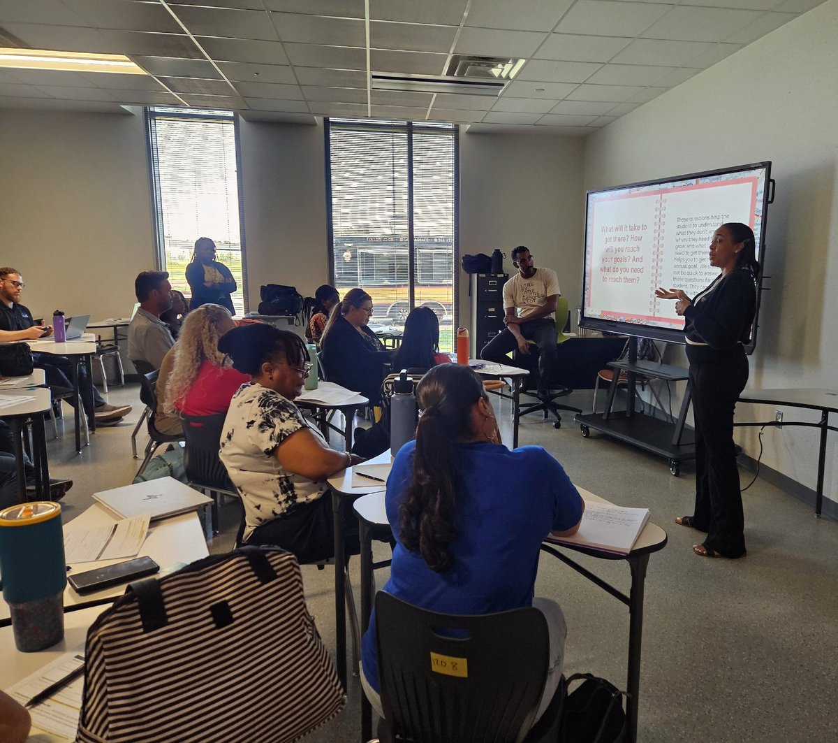 levidoc07's tweet photo. Back on the clock with the SLC INSTITUTE! #littlebylittlealittlebecomesalot @AisdTransition @aldinesped @tybailey0405 #plan4life https://t.co/MZCvMUp8HR