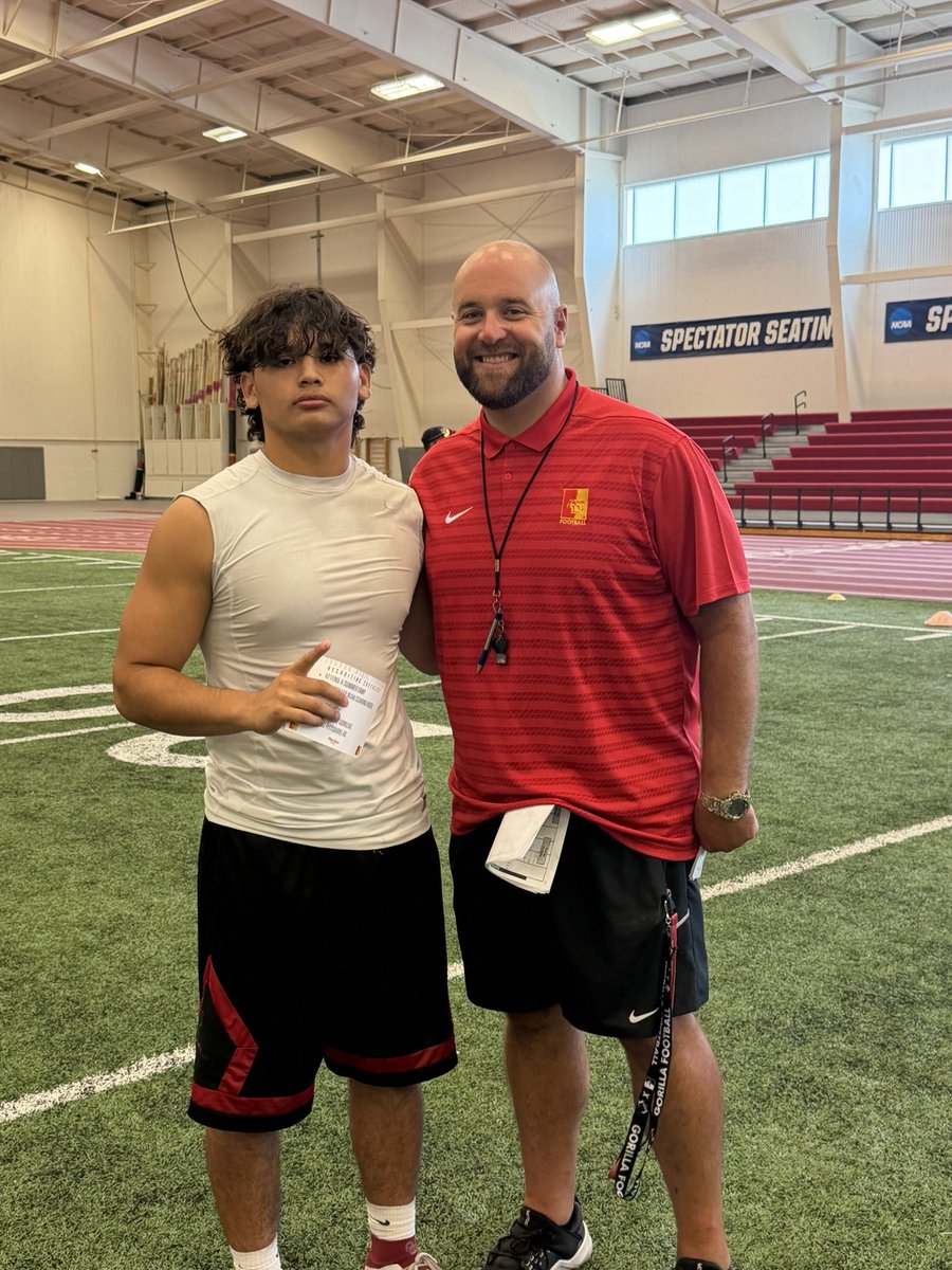 ConnorCannon0's tweet photo. Yesterday I went to Pittsburg State and compete at their padded camp thank you @_CoachNutt for coaching me up and inviting to come back out next year! https://t.co/zbSCpvpKpz