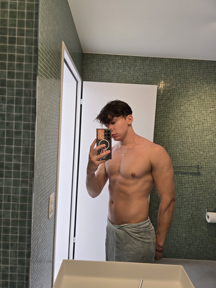 Luiser0626's tweet photo. Ducha 🚿 https://t.co/Kbpv0uhKfG