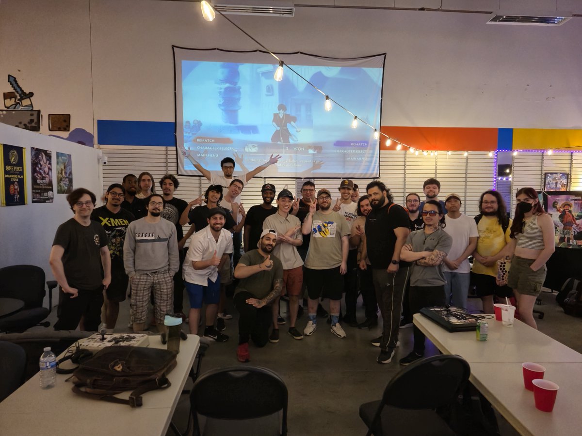 MTLUnderground's tweet photo. We say goodbye to our friend, Aiyeet, who will be moving to Toronto.

He has been a dedicated member of our community over the last year and a half, attending most of our events. We hope you enjoyed your stay and had good time in Montreal with us.

Until next time🫡 https://t.co/18fytofIf8