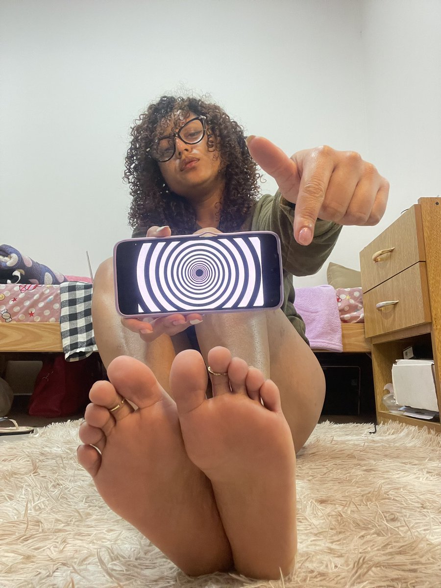 goddes2shulmi's tweet photo. Now you’re mine 🌀 https://t.co/oSqnTG1nKg