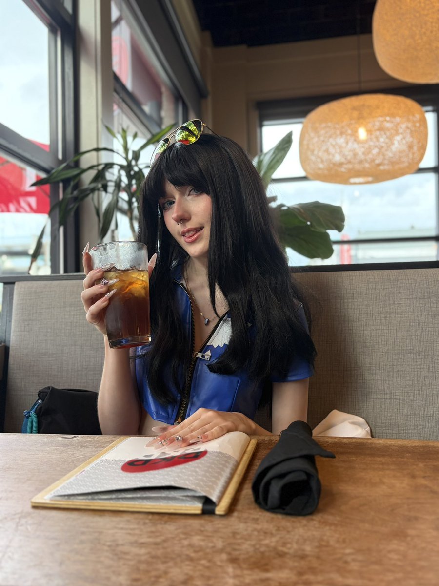 missjunebuggie_'s tweet photo. Who wants to have lunch with me?

Cosplay from @miccostumes 

#nicorobin #nicorobincosplay #onepiececosplay #onepiece #cosplaygirl https://t.co/j4zb3TRGQq
