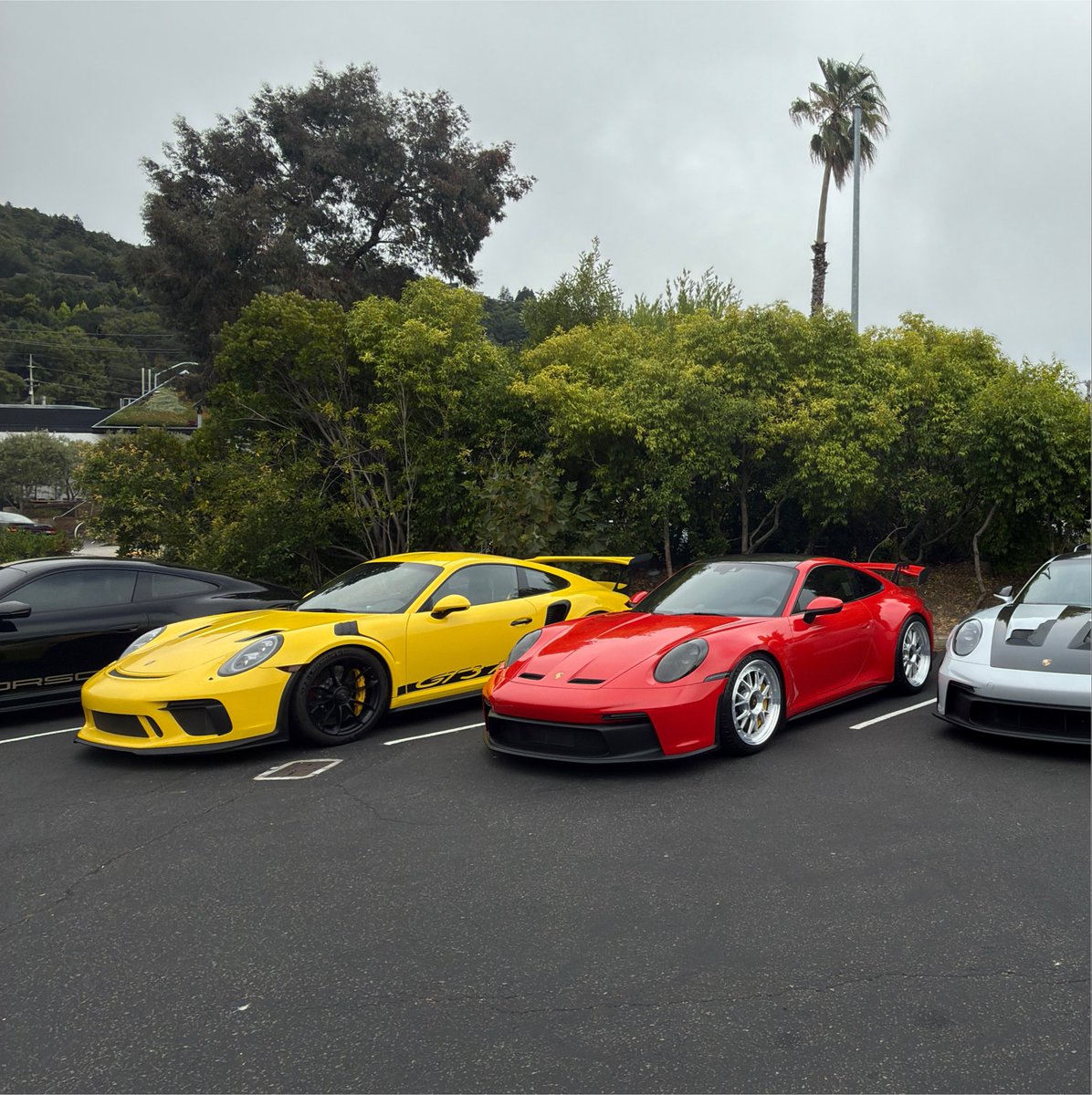 JimmyRaoX's tweet photo. Searched up “yellow car” in my camera roll https://t.co/97n0K9TN4S