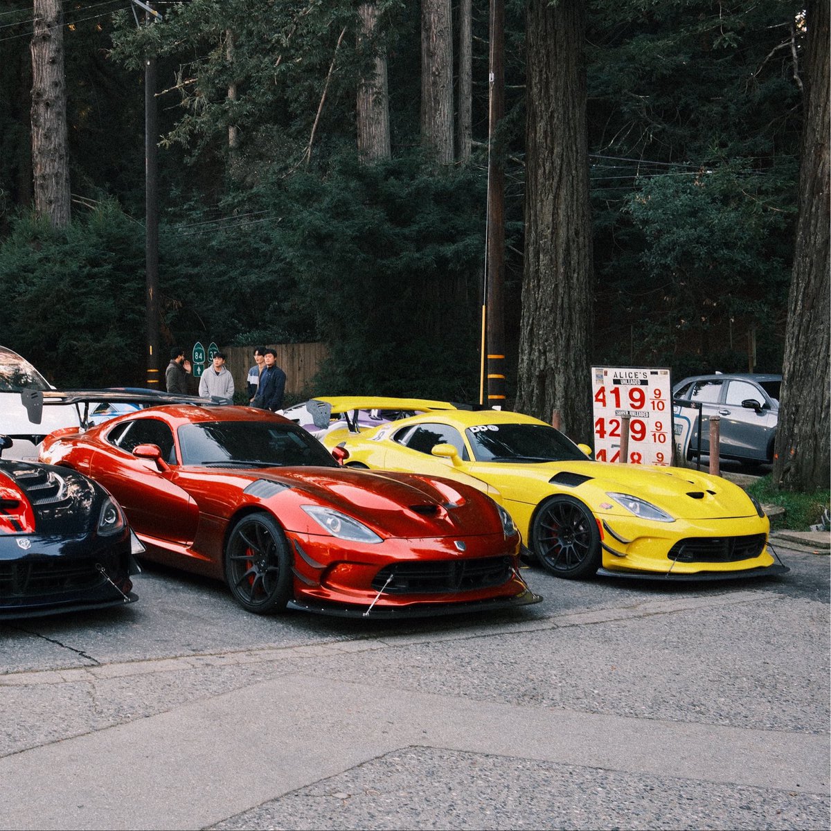 JimmyRaoX's tweet photo. Searched up “yellow car” in my camera roll https://t.co/97n0K9TN4S