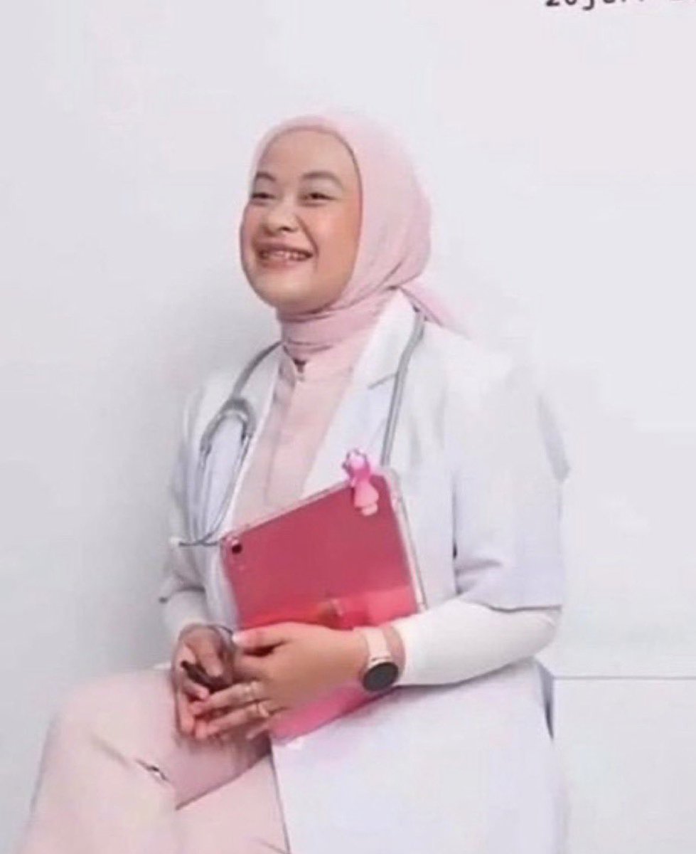 sunshiiniieee's tweet photo. gw waktu pesen ojol tapi gapake fitur hemat https://t.co/ldOZk7itLg