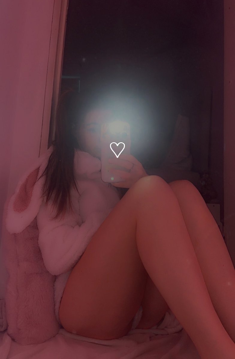 ravenluvvvx's tweet photo. @Madiskylove Wb me 😩 https://t.co/E8DhL0ECTC