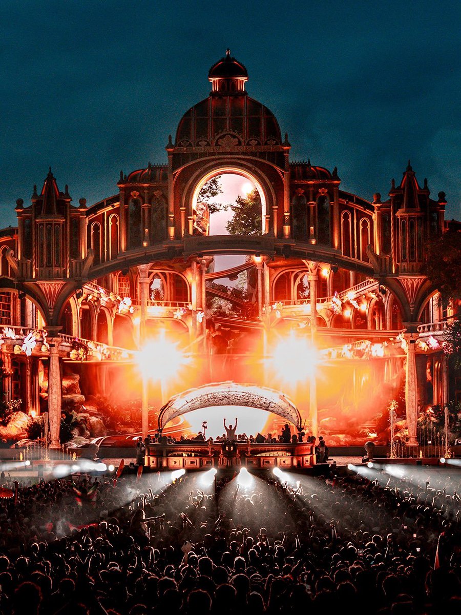 TomorrowlandAR1's tweet photo. Creando recuerdos para toda la vida. https://t.co/gKehbWNOUK