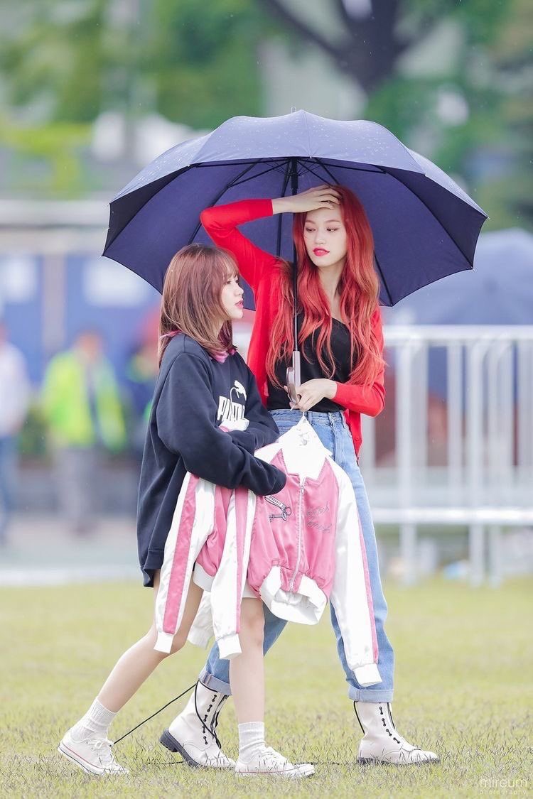cherrytomaki's tweet photo. everybody wants dodaeng nachos https://t.co/IklW7TaNQC