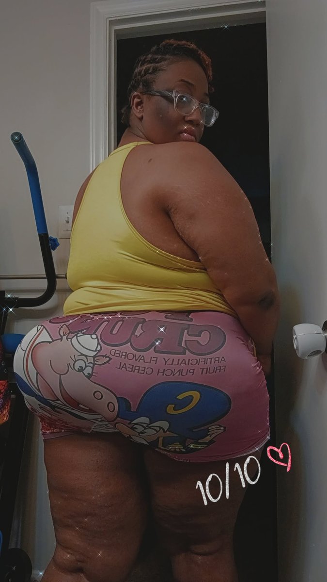 MookieLove2010's tweet photo. 🤤 yum yum 😋 https://t.co/zaAsSjFw5j