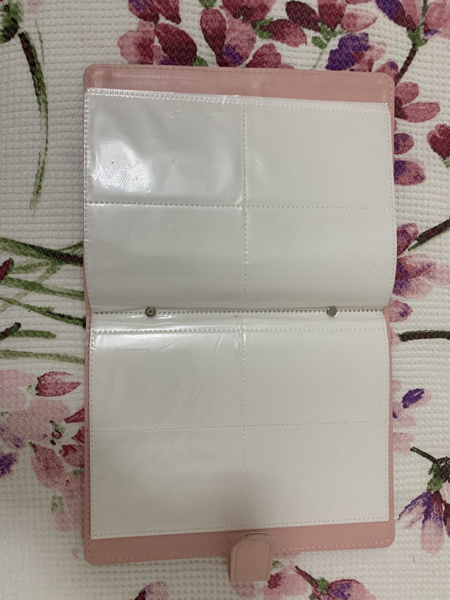 layoverbetty's tweet photo. Ya bu binderımsı şeyi ister misiniz??? 170? Fiyatı konuşabiliriz de isterseniz😞 öylece duruyor bende alın onu 🧍🏻‍♀️

@randomgotr @bujo_satis bujo satış Binder satış ? https://t.co/YIANSfVffV