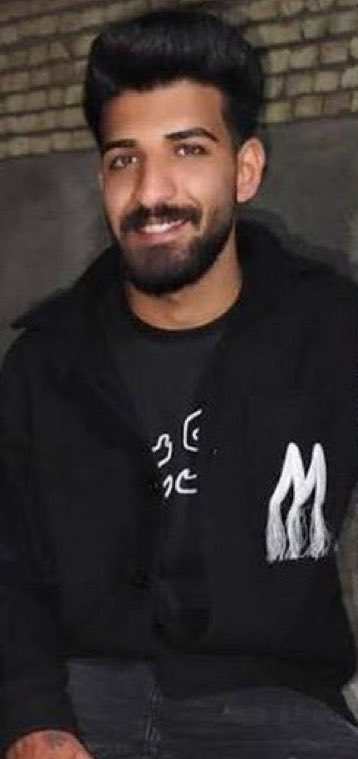 _miss_defender_'s tweet photo. #AbolfazlSepahi

🚨 A 23-year-old protester was arrested on January 8 and has now been sentenced to death in an inhumane ruling. We need to be his voice.

#execution
#StopExecutions https://t.co/ZY6agjPIBD