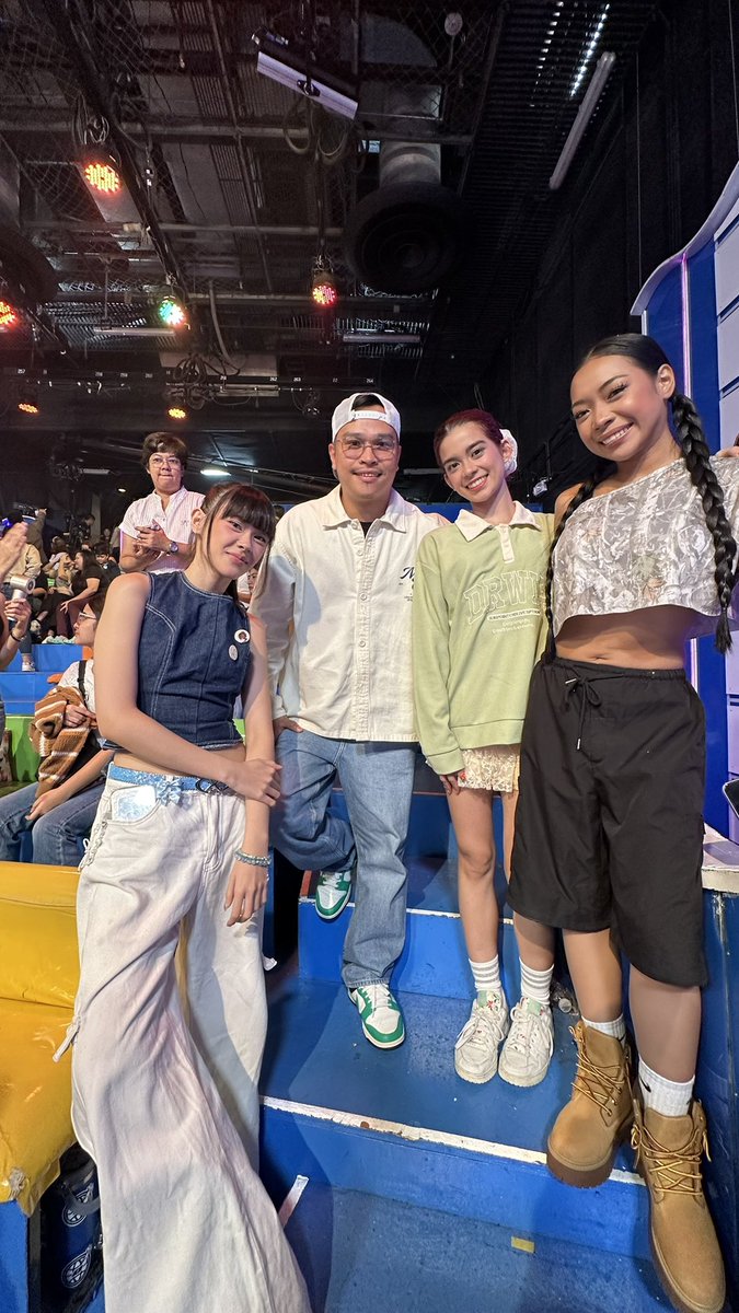 anselmojeffrey's tweet photo. Wassup Madlang People 🤘🏻 https://t.co/8luAJEWMUk
