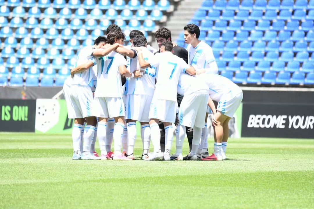 CdDeportiva_gt's tweet photo. ¡🇦🇬⚔️🇬🇹  YA JUEGA GUATE, SEGUNDA JORNADA EN PUEBLA 🔥! 

▶️ Premindial de CONCACAF
🗓️ Lunes 27 de julio 2026
🏟️ Cuauhtémoc
📍 Puebla, México 🇲🇽 

Antigua y Barbuda 🇦🇬 🆚️ 🇬🇹 Guatemala 

#CDGT #VamosGuate https://t.co/4ZzTubjKmj