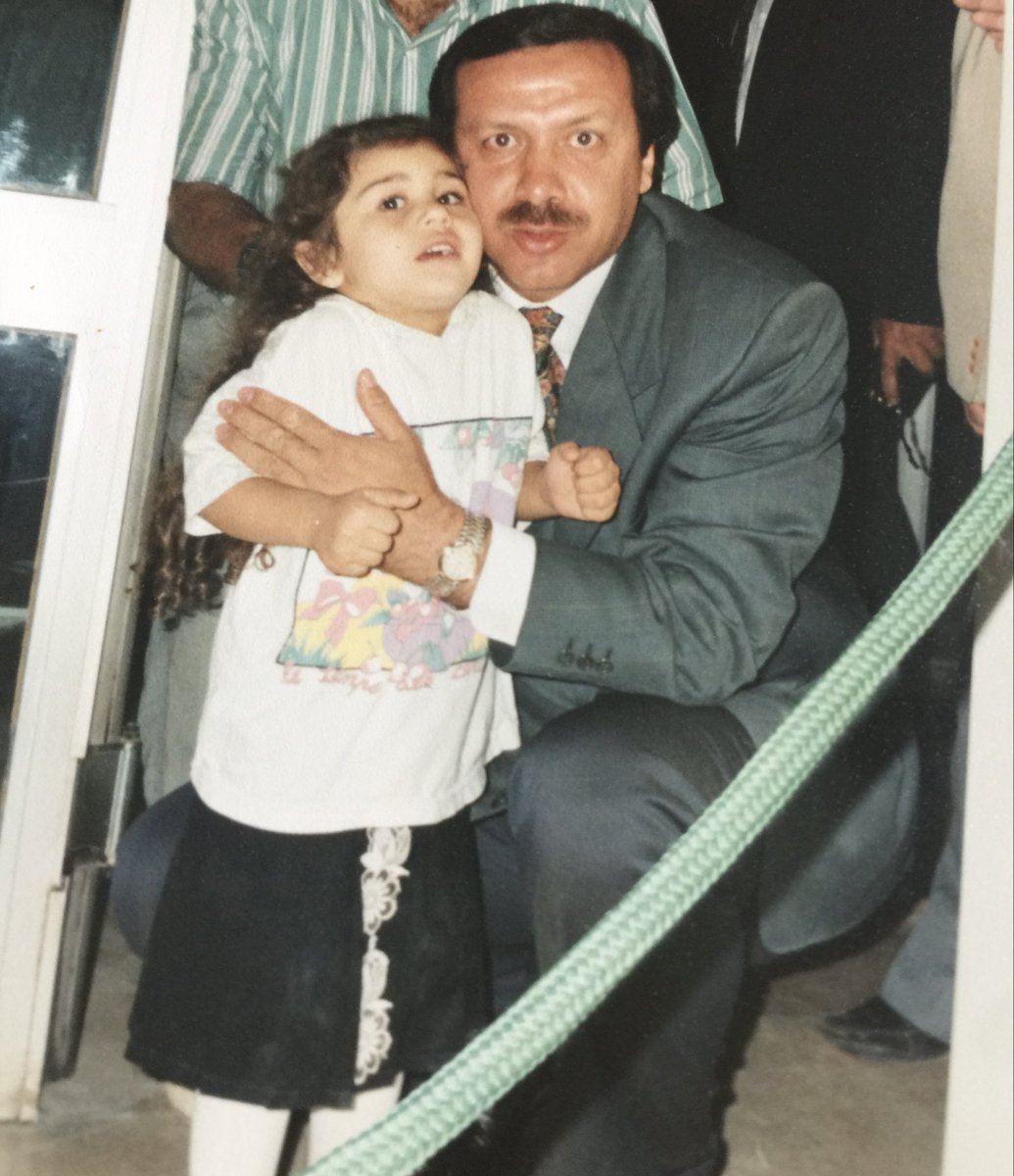 cahitsoylu's tweet photo. TAYYİP ERDOĞAN İYİ Kİ VAR, İYİ Kİ TAYYİP ERDOĞAN VAR. 🇹🇷 

Rahmetli Ablam Fatıma Zehra Soylu (1991-2000) 🤲🏼

#RecepTayyipErdoğan https://t.co/UaKPONiBGa