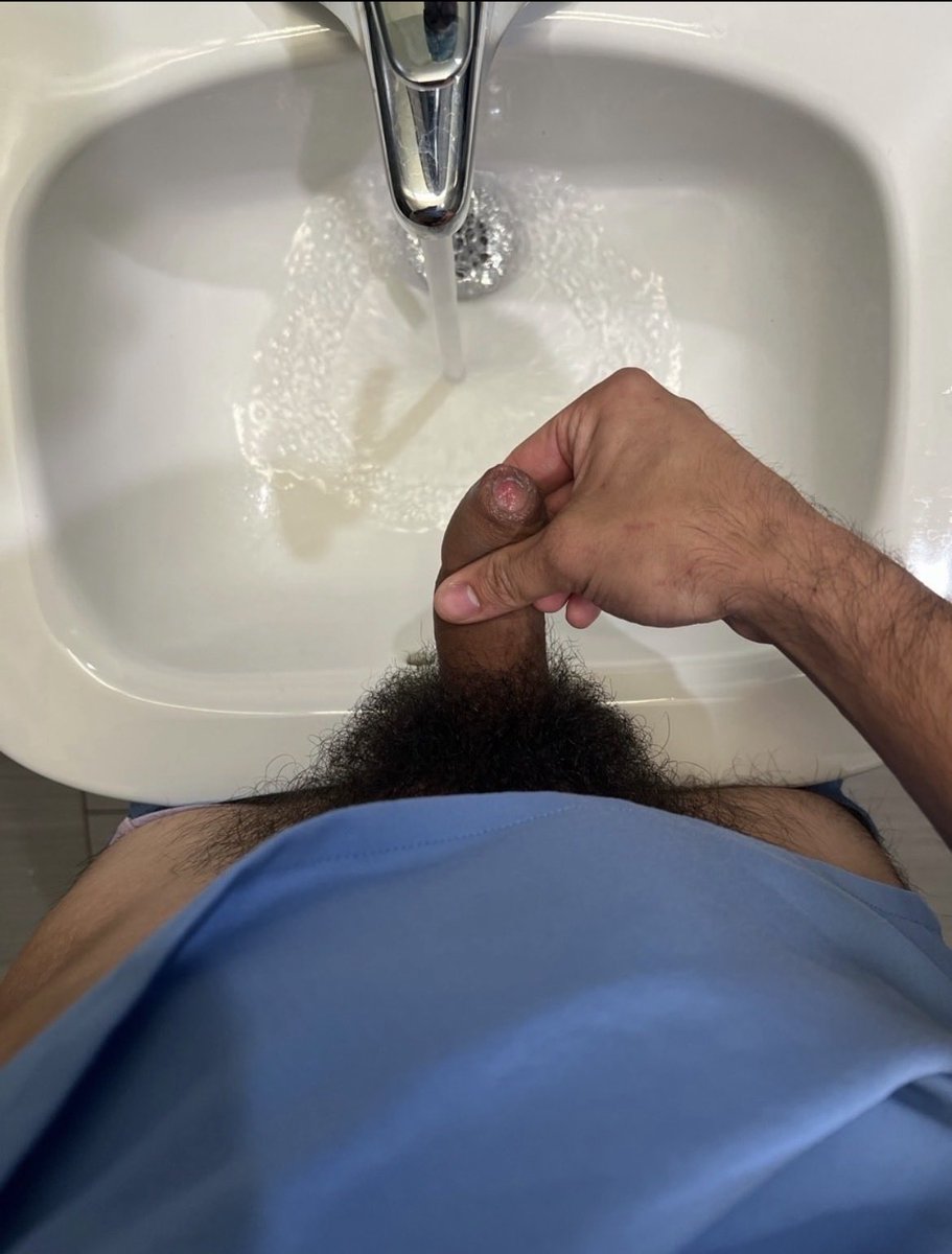 Baibailatino's tweet photo. Any other straight married dads out there addicted to gooning, porn, and masculinity as much as I am? I can’t help but stroke whenever I get horny regardless of where I am and who I am with! #ilbab #exhib #bator #gooner #dilf #gooning #b8er #jerkingoff #publicjerk #caught https://t.co/DG38csyUSx