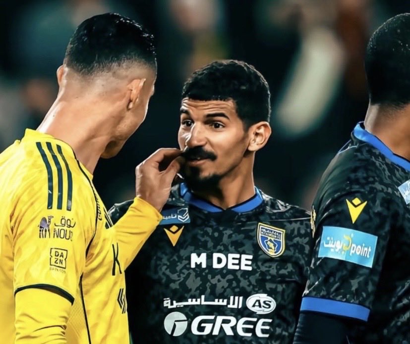 Mansoo000R's tweet photo. رونالدو نتف شنب محزري لاعب الهلال الجديد https://t.co/5aW8FIgGzd