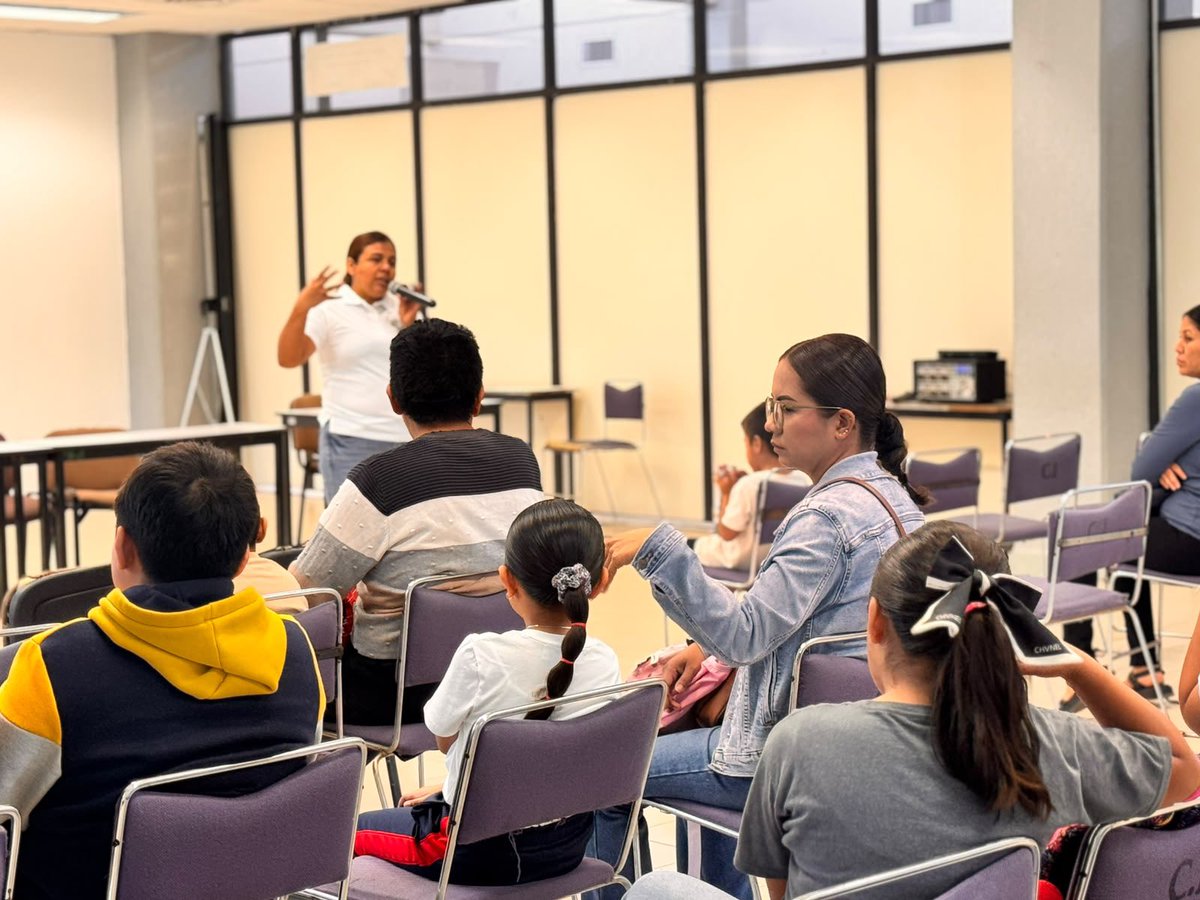 SoyUTIM's tweet photo. ✨¡Arrancaron los Pequeños Universitarios en la #UTIM! 👦🏽👧🏽

Sonrisas, creatividad y aprendizaje en su primer día con talleres deportivos, de tecnología, arte y cultura. ⚽️🎨🥋

Aún puedes inscribirlos. ¡Hasta el 21 de agosto!

#OrgulloVenado 🦌 #PorAmorALaUTIM https://t.co/onGW4dotIs