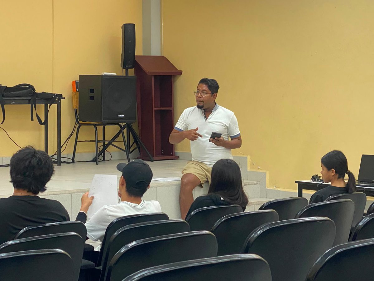 SoyUTIM's tweet photo. ✨¡Arrancaron los Pequeños Universitarios en la #UTIM! 👦🏽👧🏽

Sonrisas, creatividad y aprendizaje en su primer día con talleres deportivos, de tecnología, arte y cultura. ⚽️🎨🥋

Aún puedes inscribirlos. ¡Hasta el 21 de agosto!

#OrgulloVenado 🦌 #PorAmorALaUTIM https://t.co/onGW4dotIs