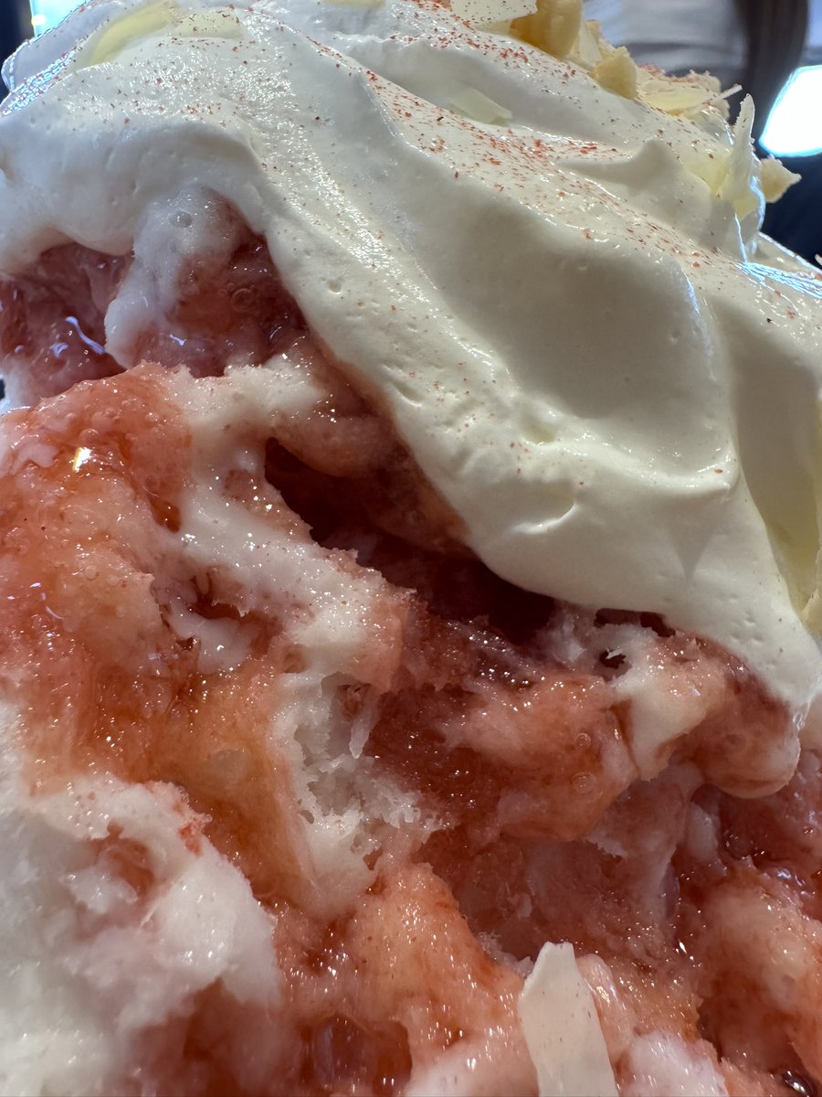 Leaf_WorkPlace's tweet photo. 🍀りーふ:かき氷を食べる会🍧
7/26(土)はお出かけイベントの日で、希望者される利用者さんたちと一緒にココス(COCOS)に行ってきました😋🍽️
※冷たい物が苦手な方は予算内であれば軽食や他のスイーツを選ぶことができます♪

#りーふ　#鶴岡市　#就労継続支援B型 https://t.co/7NJb0RDXps