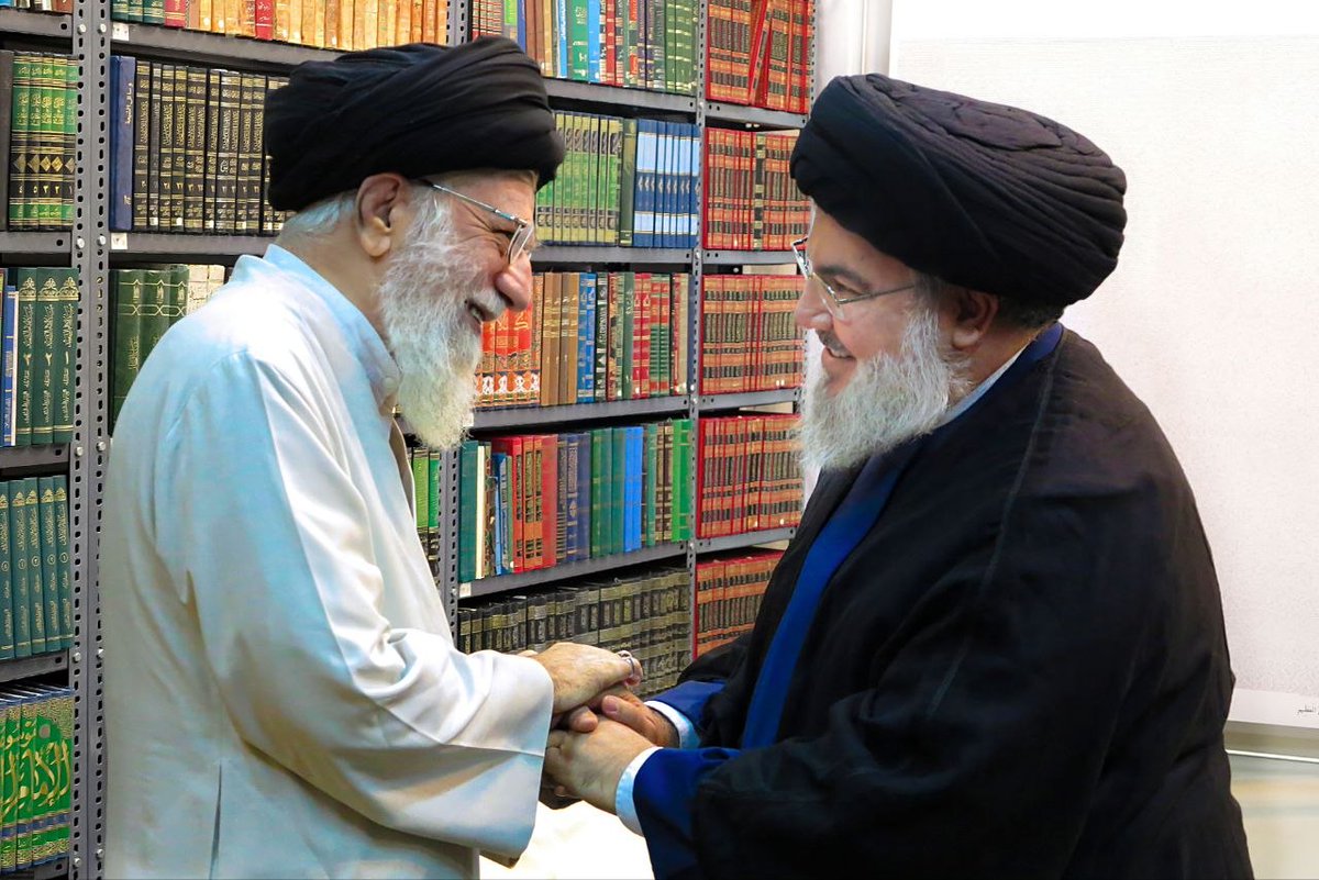 noora_omryan's tweet photo. ♦️القائد:
«إنَّ السيد حسن نصر الله وجميع قادة المقاومة السابقين... حوَّلوا غرسةَ المقاومة الإسلامية إلى شجرةٍ وارفةٍ قوية.»
#القائد_الشهید 
#قوموا_لله https://t.co/PQBZi05HDF