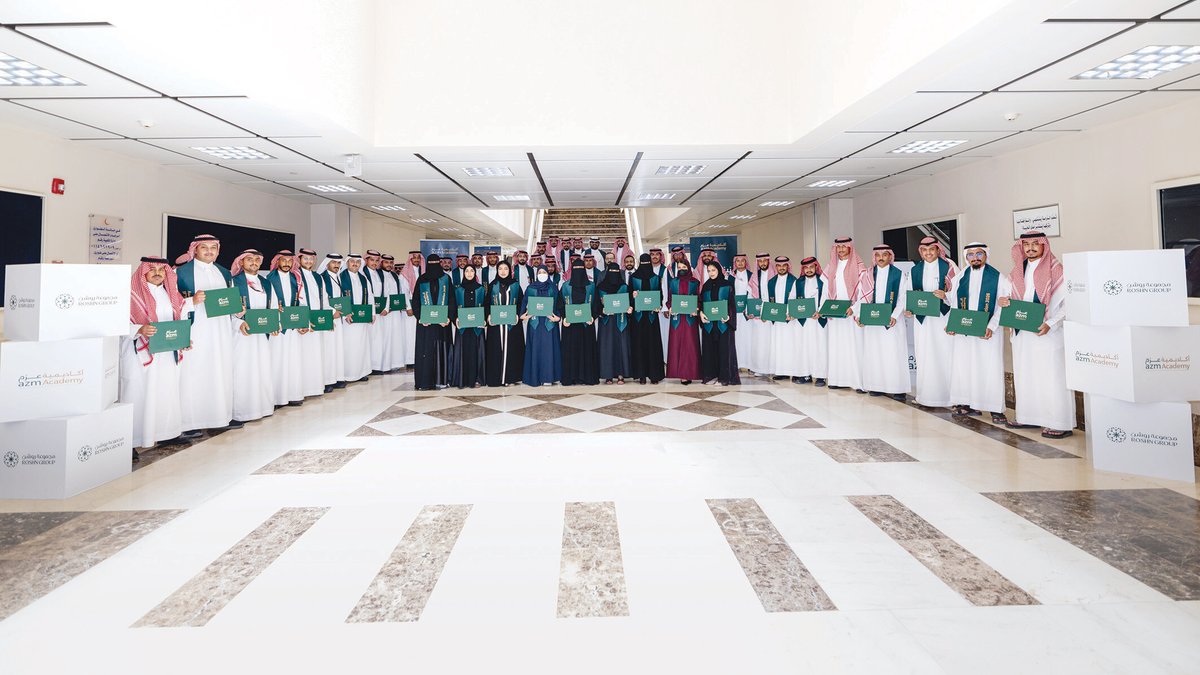 AlRiyadh's tweet photo. "عزم".. استثمار "صندوق الاستثمارات" في الكفاءات الوطنية يقود وظائف المستقبل

https://t.co/vkDxLc0F3B
@HazembinHussein https://t.co/QZppH0hoda