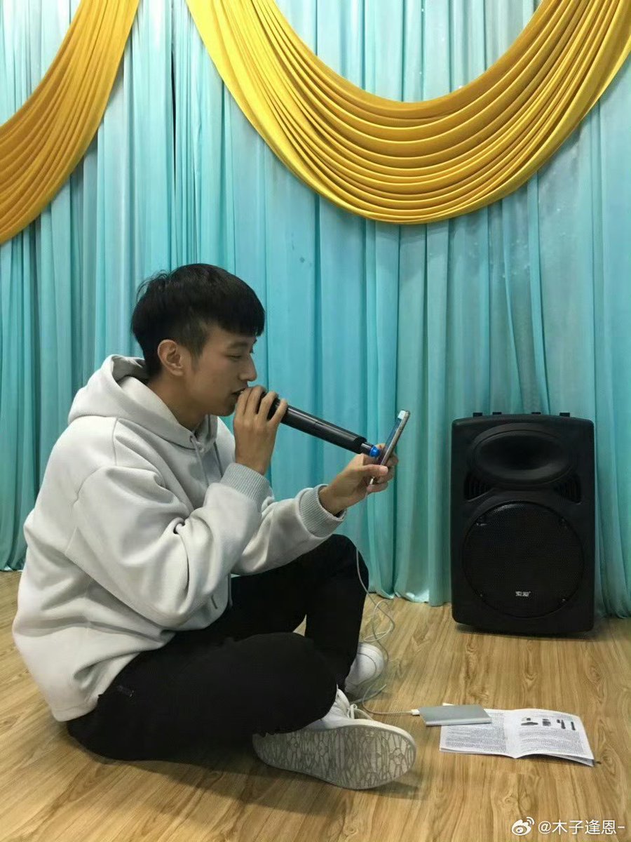 xxjiayi's tweet photo. Peien as a teacher🥹
he gets along with kids so well, our Mama🩵💠 https://t.co/IWiVWiHZMj