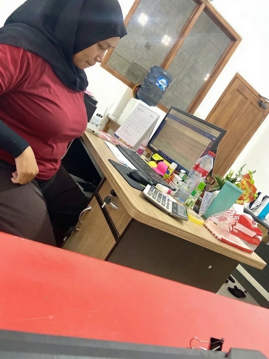 sopodito's tweet photo. mantep bener ni mba anni calon calon binor nakal 🤤
#annimuyassaroh # hijabbugil #bugil #binor #viral #yogyakarta #tobrut https://t.co/ShWYDHZWmy