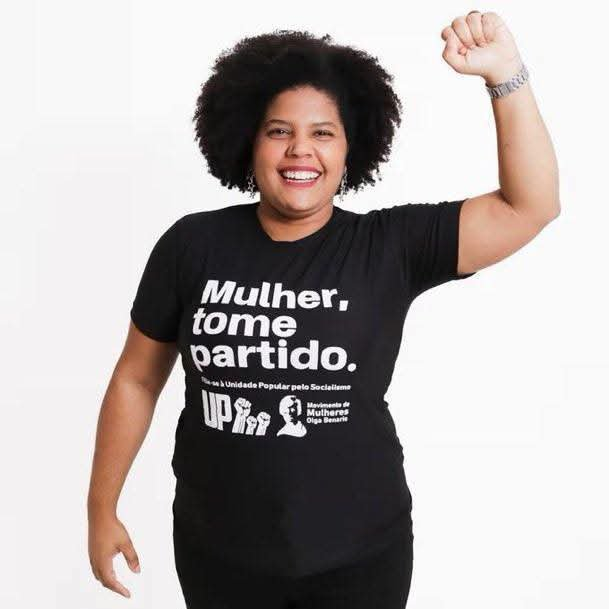 Geo_Menes's tweet photo. 🚨CARALHO!
Samara Martins anuncia que irá criar moradia infinita, com quartos infinitos e alimentação infinita, caso vença a disputa presidencial. https://t.co/x3liM87S6L