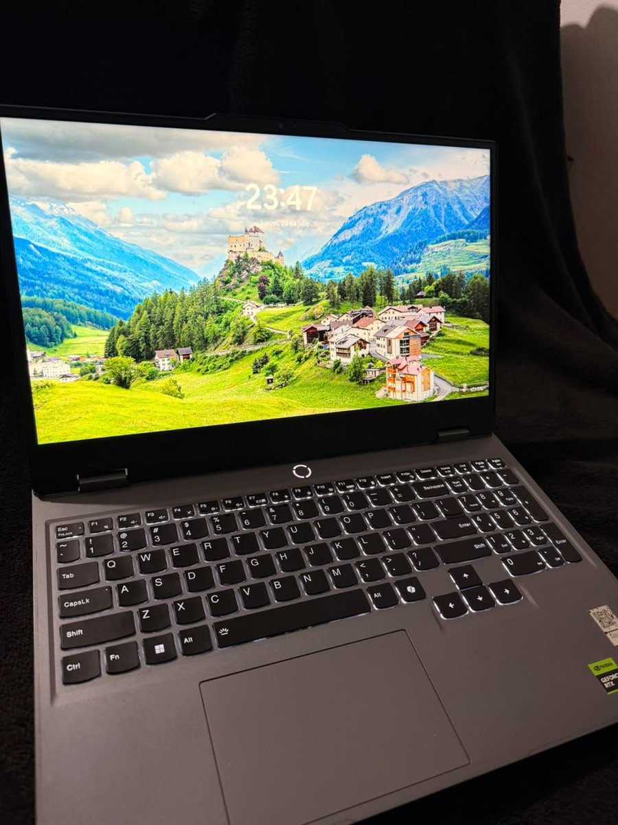 david45278's tweet photo. Alguien que quiera una netbook 
Modelo: loq 15iax9
1136515654 https://t.co/r2bdCr0wrT