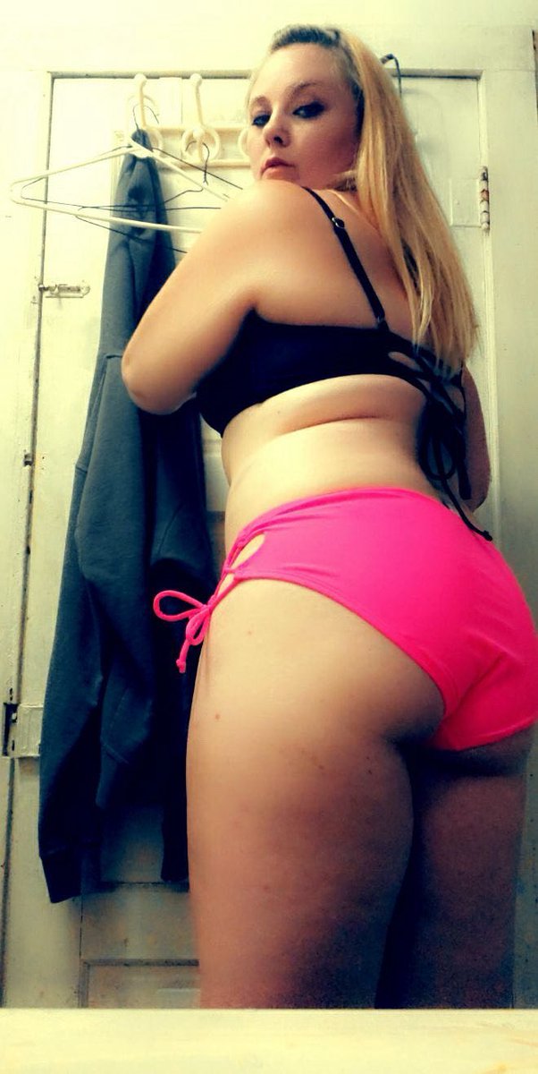 TattedBlondieOF's tweet photo. https://t.co/Y78jH0LRO3