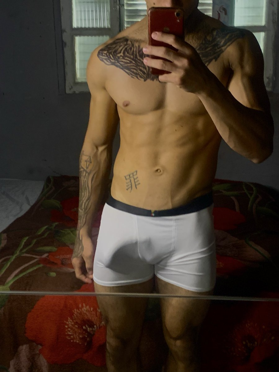 013desouza's tweet photo. Fui pra academia e voltei com o pump no lugar errado🔥😈
#pintoawardsㅤㅤㅤ 
#PINTOAWARDSㅤ 
#PINTOSAWARDSㅤㅤ 
#PINTOAWARDSㅤㅤ https://t.co/rPdIznAPGU