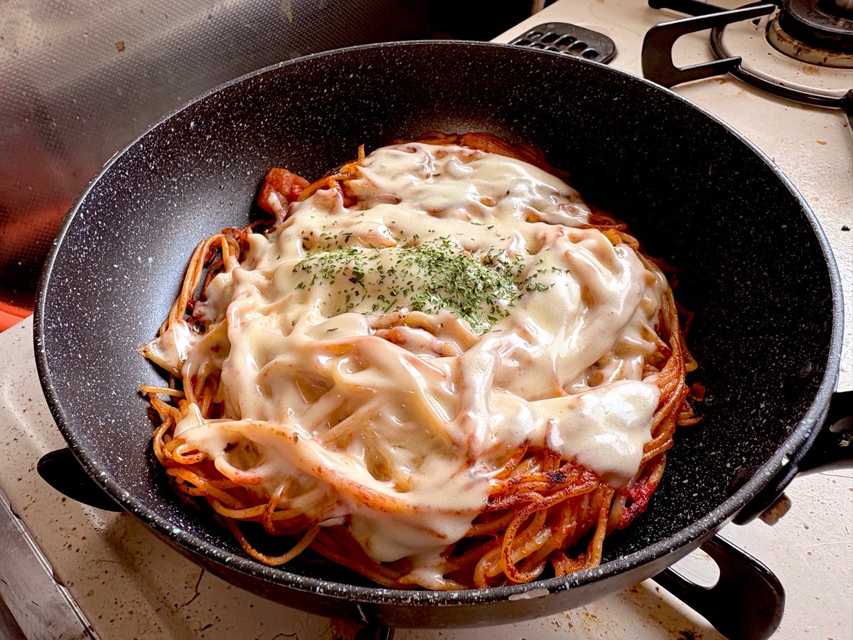 TLyk2872's tweet photo. ﾊﾟﾘﾊﾟﾘ焼きチーズナポリタン🧀 https://t.co/YRGpwCGkSa